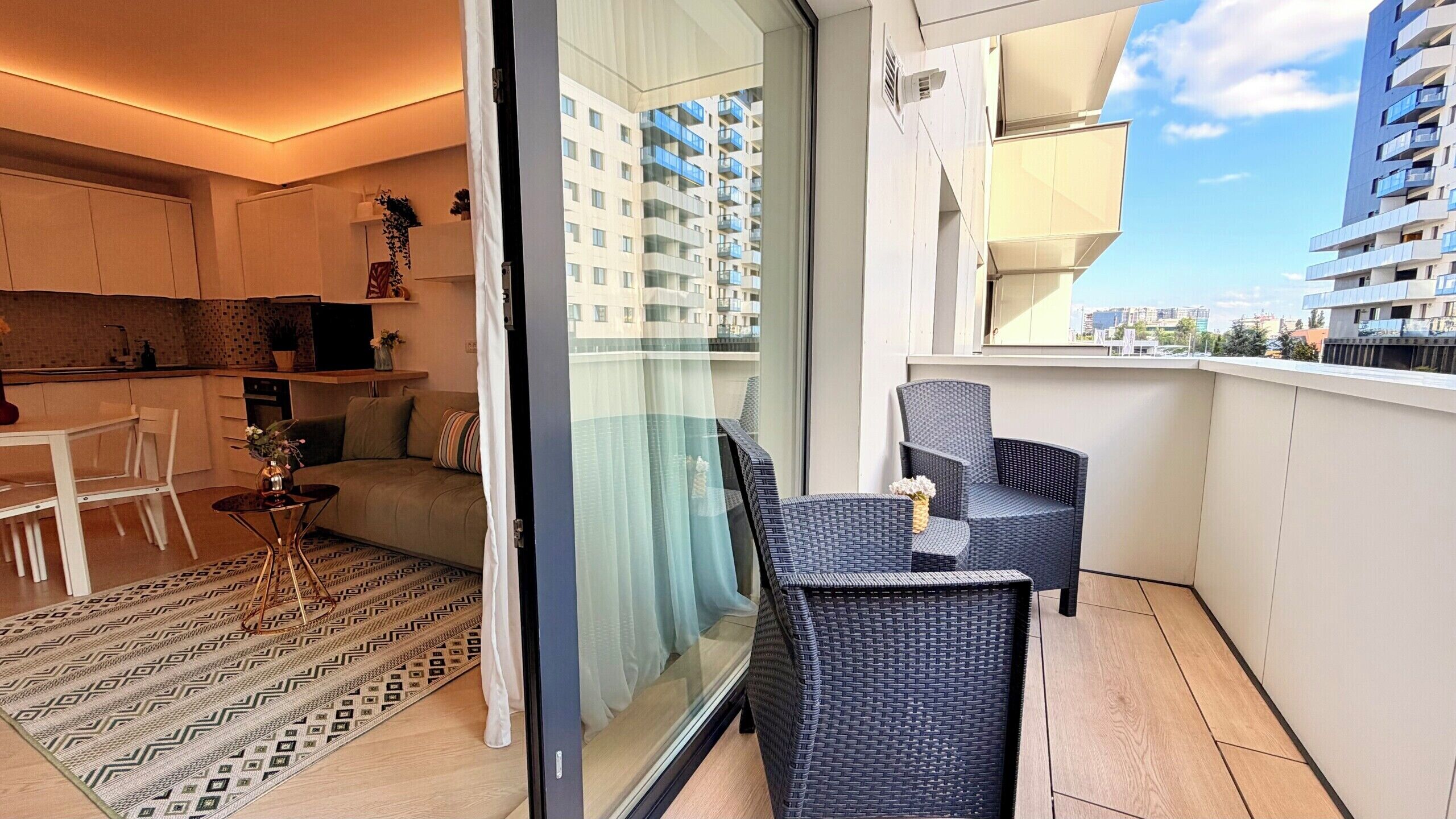 Apartemen Mewah, 1 Tempat Tidur Double dengan tempat tidur Sofa, Bebas Asap Rokok | Teras/patio