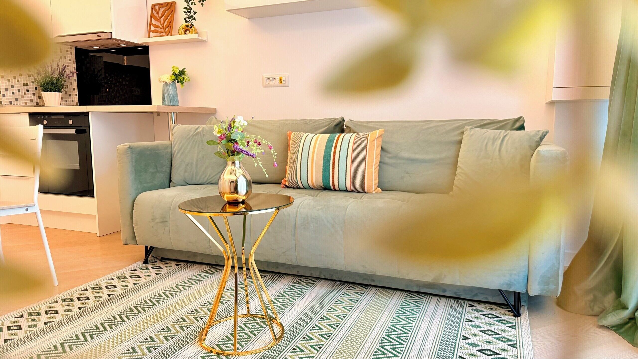 Luxury Apartment, 1 Double Bed with Sofa bed, Non Smoking | Blackout drapes, iron/ironing board, free WiFi, bed sheets