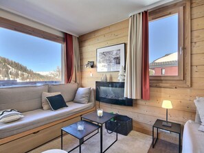 TV, fireplace - Beautiful 2-room apartment for 4 people, balcony, Plagne 1800 (La Plagne 1800)