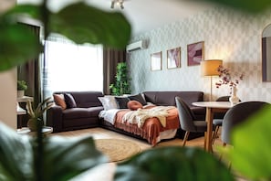 Appartement, 2 chambres, non-fumeur | Rideaux dâobscurcissement, fer et planche Ă repasser