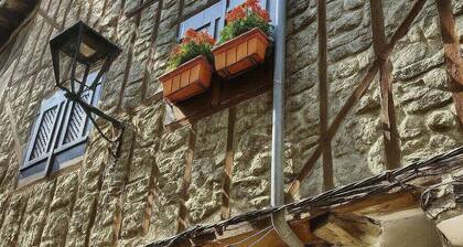 Charming rural house in the heart of the village. Hairy companions welcome