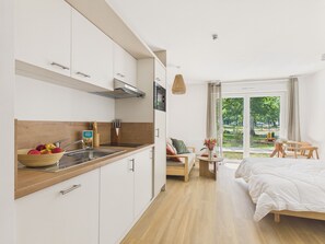 Fridge, microwave, dishwasher, coffee/tea maker - Le Quad - studio for 3 - shared pool (Biscarrosse)