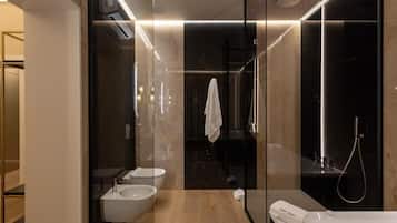 Deluxe Double Room | Bathroom