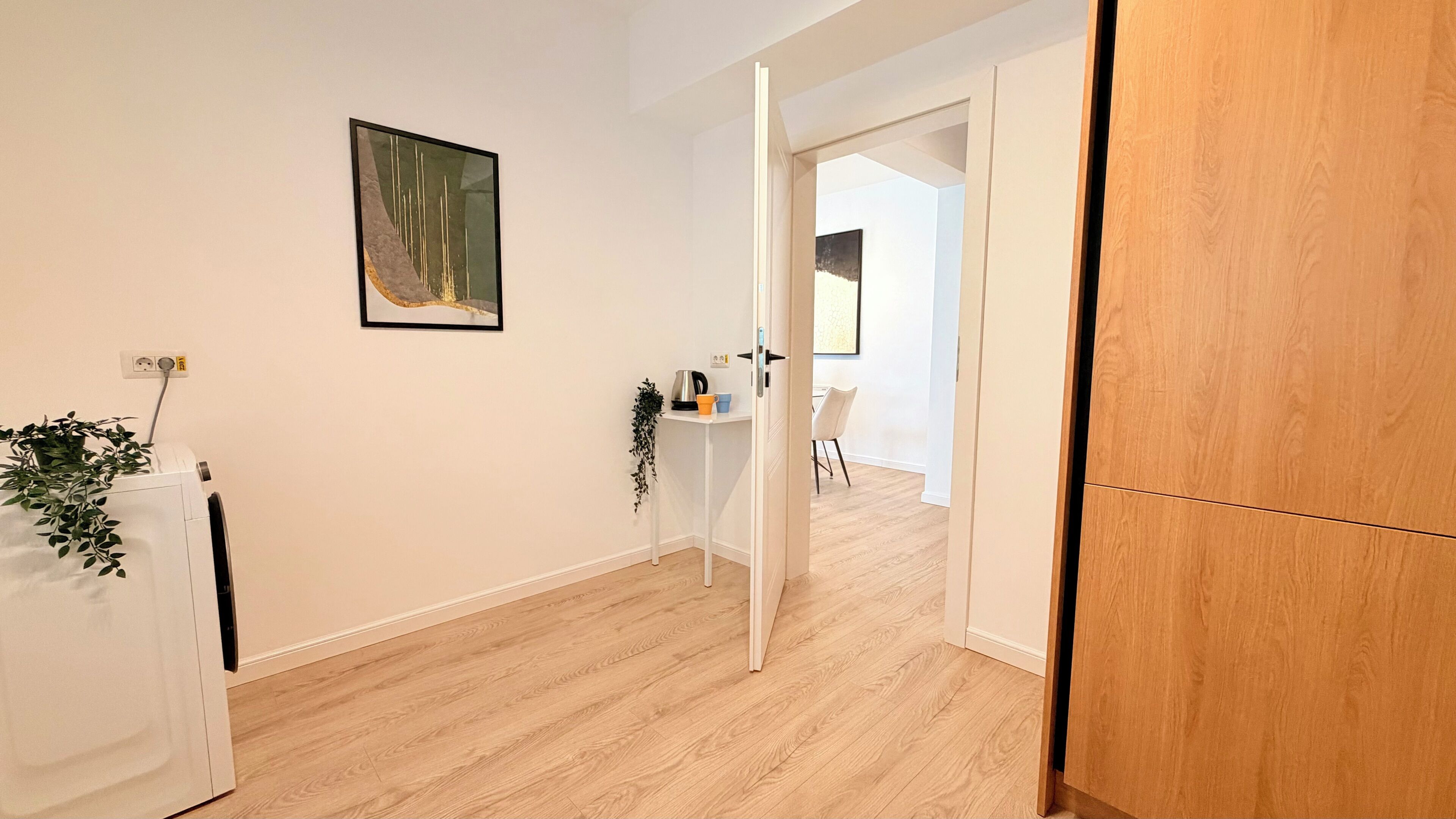Deluxe Apartment, 2 Bedrooms, Non Smoking | Private kitchen | Fridge, oven, stovetop, cookware/dishes/utensils