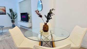 Apartamento Deluxe, no fumadores | Restauración