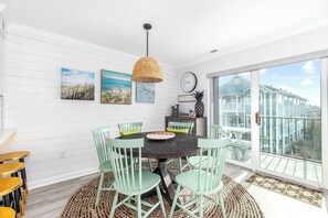 Dining - Beautiful Ocean Block Modern Condo (Ocean City)