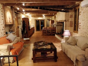Fireplace - QUIET VACATION HOME IN THE LOT COUNTRYSIDE (duravel)