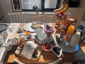 Dining - Vrbo Property (Galway)