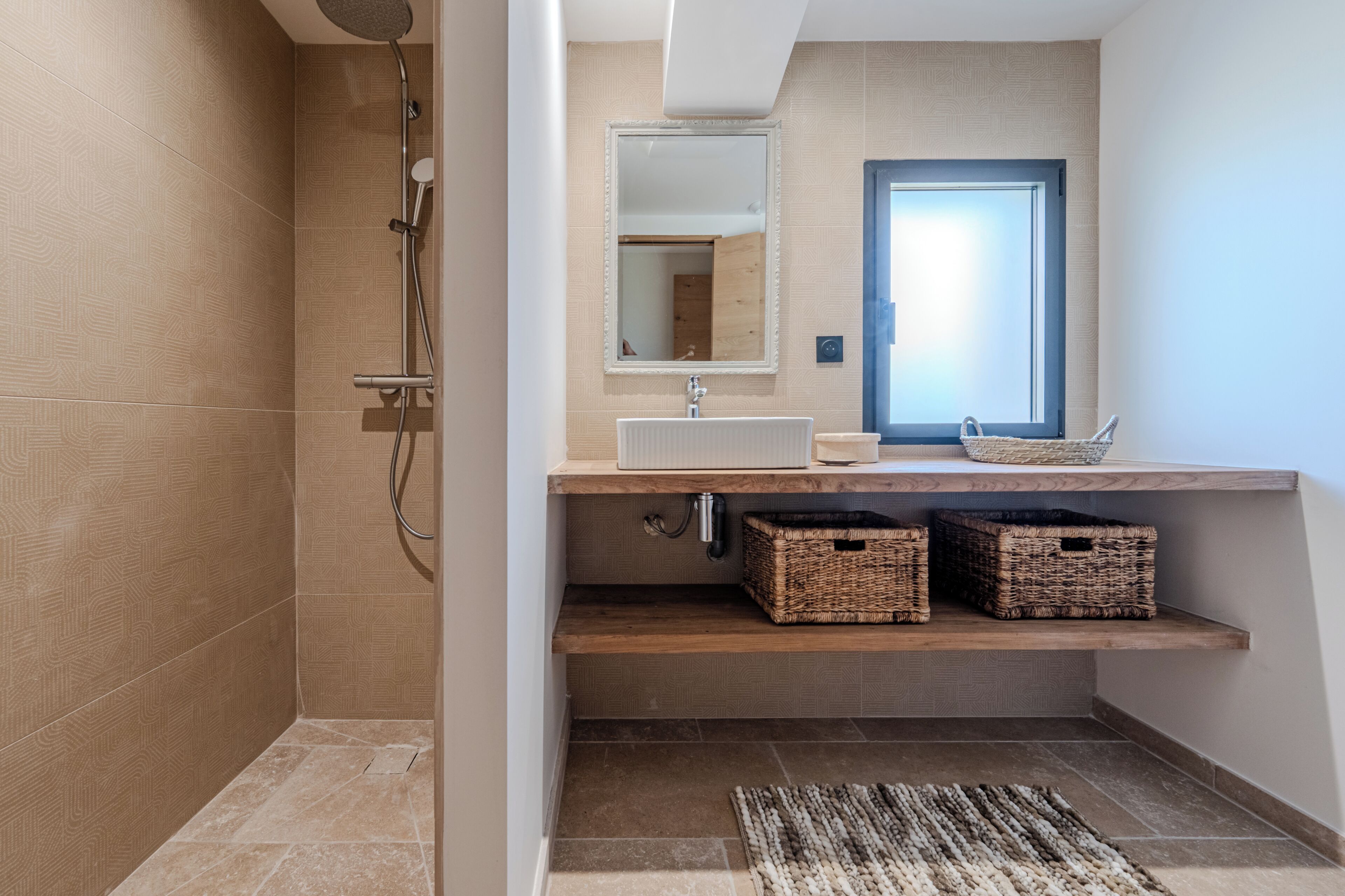 Shower, towels, soap, toilet paper