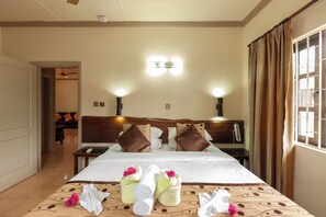 In-room safe, iron/ironing board, free WiFi - Chez Bea Luxury Villa (Praslin)
