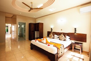  Superior Room | ตู้นิรภัยในห้องพัก, เตารีด/โต๊ะรีดผ้า, Wi-Fi ฟรี