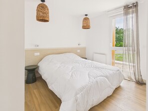Room - Ondine - 6 guests - shared pool (Biscarrosse)