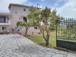 Exterior - Casa memories (Kalligoni)