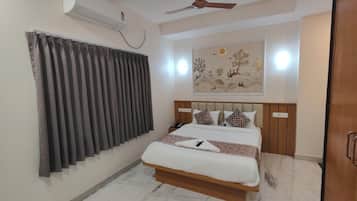 Deluxe Double Room, City View