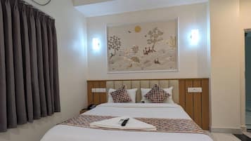 Deluxe Double Room, City View