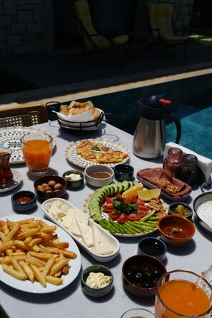 Outdoor dining - marrakesh alacati otel (cesme izmir)