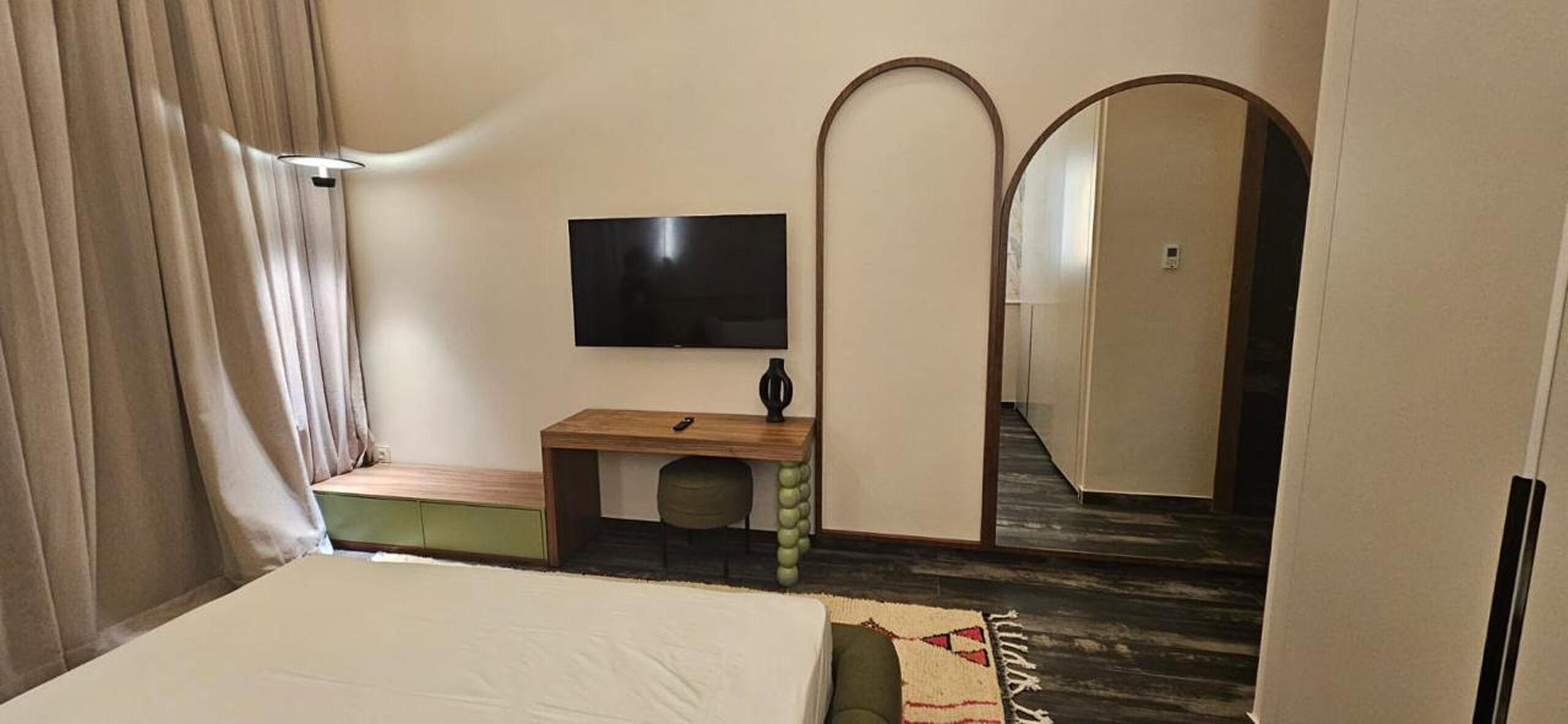 Luxury Villa, Pool View | Free WiFi