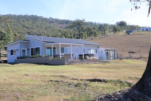 Exterior - Tangory Farmstay - Hunter Valley NSW (Glendon Brook)