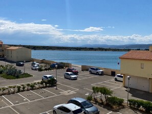 Property grounds - Apartment, parking - 4 guests, Channel view (Port Leucate)