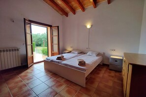 Iron/ironing board, free WiFi, bed sheets - SON SERRA DE DALT 6 people privat pool wifi Felanitx (Felanitx)