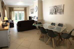 Dining - Opomar - Cabanas de Tavira - 3 Bedroom 4 Bathroom Town House (Tavira)