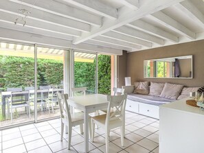 Interior - Biscarrosse: Duplex with Garden, 6 Pers. and Private Parking (Biscarrosse)