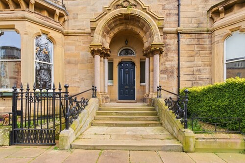 8 Portland Square - North East Escapes