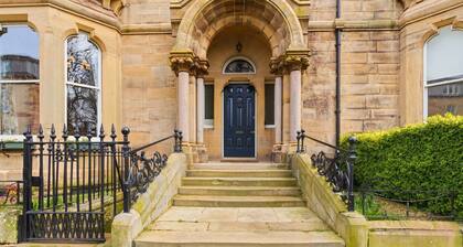 8 Portland Square - North East Escapes