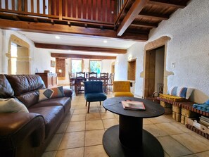 Fireplace - Peaceful house, pets allowed - 15 guests (SAINT-HILAIRE-SOUS-CHARLIEU)