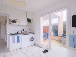 Microwave, dishwasher, coffee/tea maker, toaster - Biscarrosse Beach Apt Terrace 4 pax with Parking (Biscarrosse)