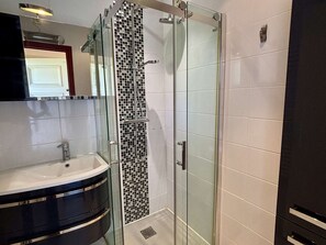 Bathroom - Renovated apartment lake view - 4 guests (Six-Fours-les-Plages)