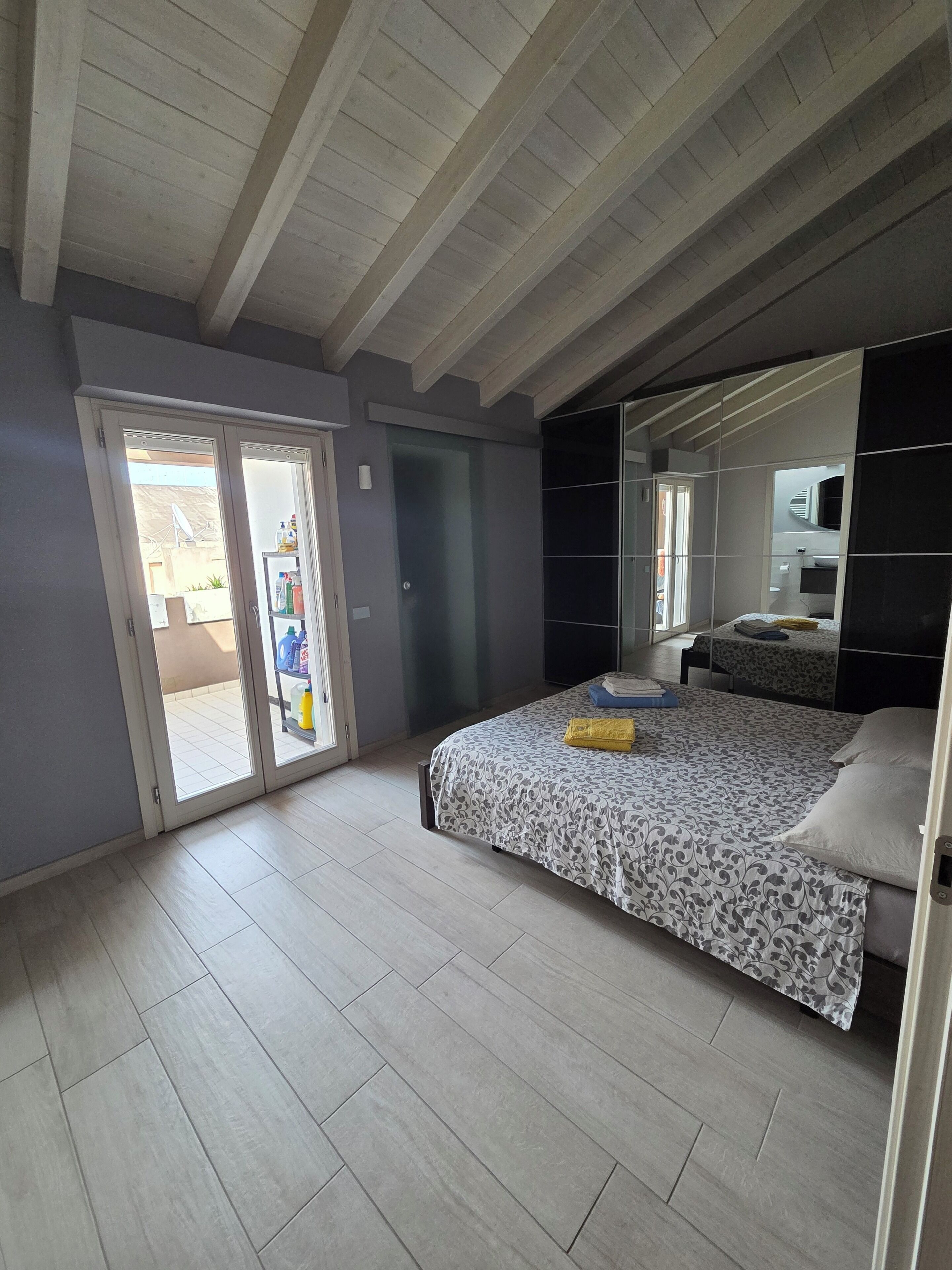 2 chambres, Wi-Fi gratuit, draps fournis