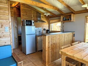 Private kitchen - La Tamarissière Village  (Agde)
