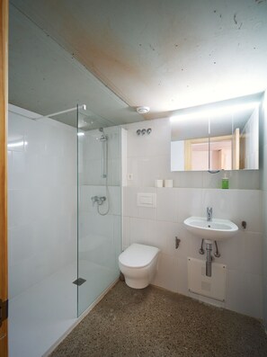 Bathroom - Práctico Loft en Montjuïc de 30m2 (Barcelona)