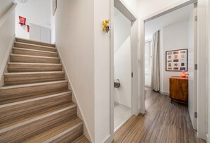 Interior - Private Roof Terrace · 1-Bed Victorian Flat · 2 Min Walk to Clapton Overground (Greater London)