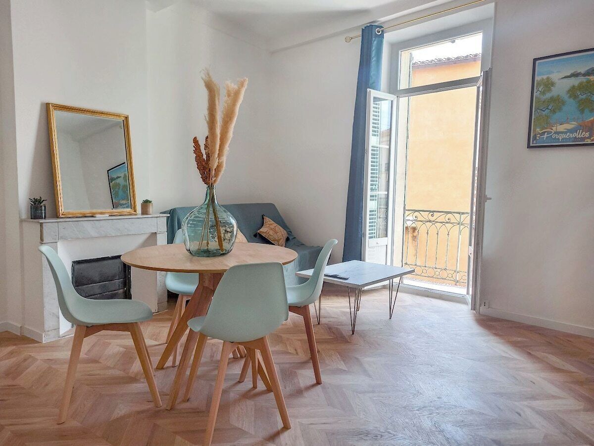 TV