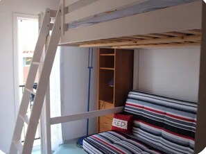 Interior - Air-conditioned, secure vacation home with terrace in Portiragnes (Hérault) (Portiragnes)