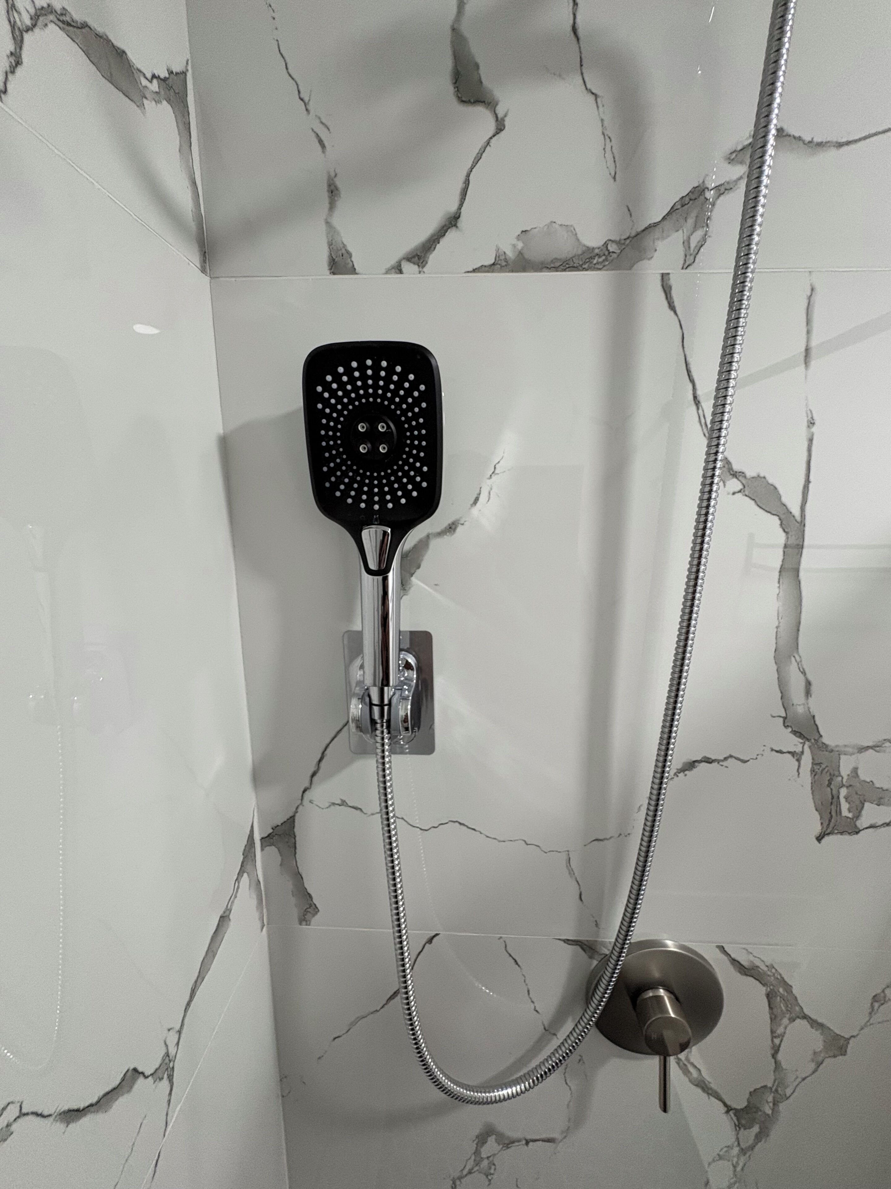 Dusche, Handtücher, Seife, Shampoo
