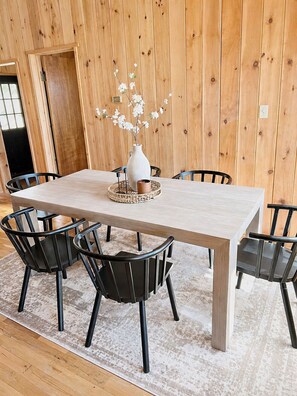 Dining - Rushford Ridge Lakehouse (Rushford)