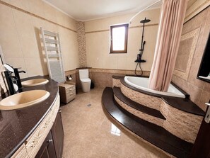 Shower, hair dryer, shampoo - Peaceful Retreat - Kefalos Stay with Patio & Views (Καμάρι)
