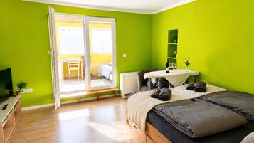 2 Schlafzimmer, Schreibtisch, Bügeleisen/Bügelbrett, kostenloses WLAN