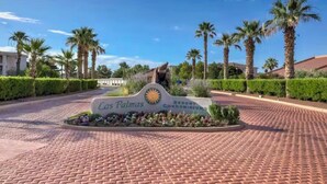 Property grounds - Poolside Condo with Bunks - Family Resort Stay at Las Palmas Resort #1625 (St. George)