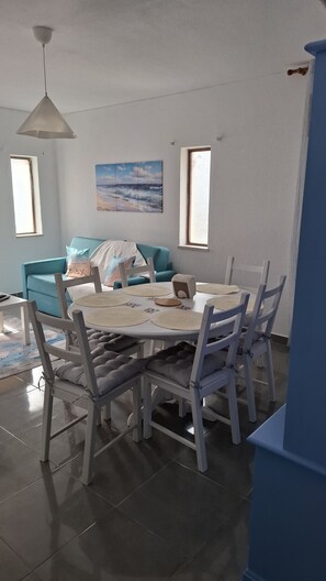 Dining - Apart. Agua plaza Olhos de Água 500m from the beach (Albufeira)