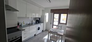 Private kitchen - Apart. Agua plaza Olhos de Água 500m from the beach (Albufeira)