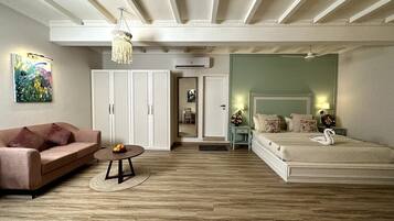 Luxury Suite