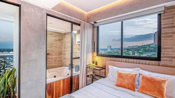 Luxury Apartment, Balcony, City View | Free WiFi