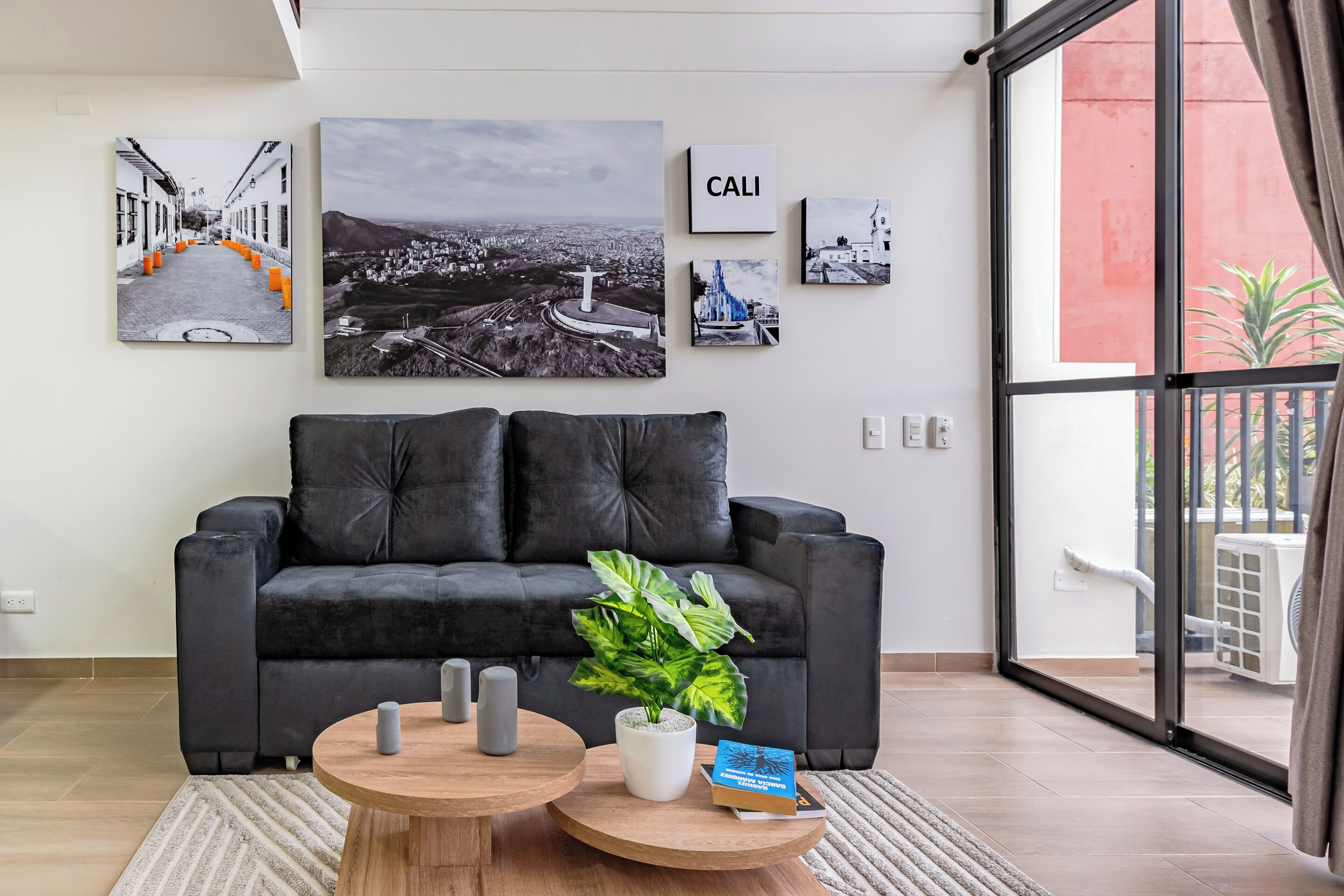 Appartamento, balcone, vista città | Area soggiorno