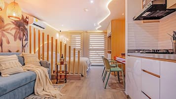 Junior-Apartment, Balkon, Stadtblick | Eigene Küche