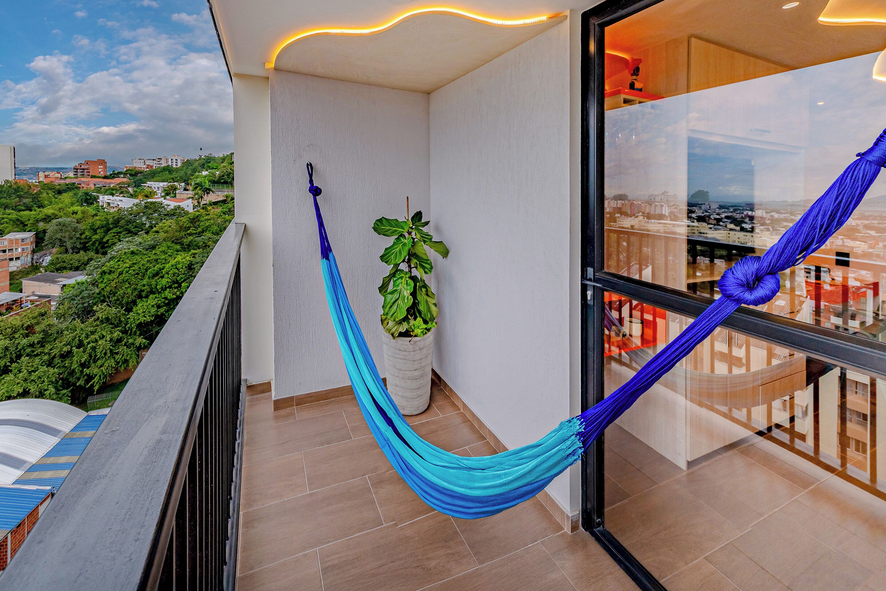 Departamento junior, balcón, vista a la ciudad | Terraza o patio