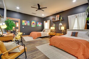 Interior - 6 Mi to Wet 'n Wild! Family Escape w/ Yard & Deck (Greensboro)